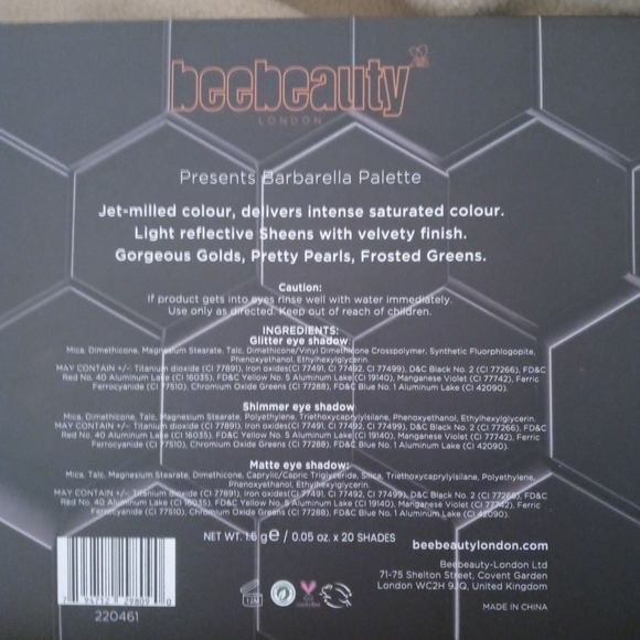 Barbarella Eyeshadow Pallete - Picture 6 of 6